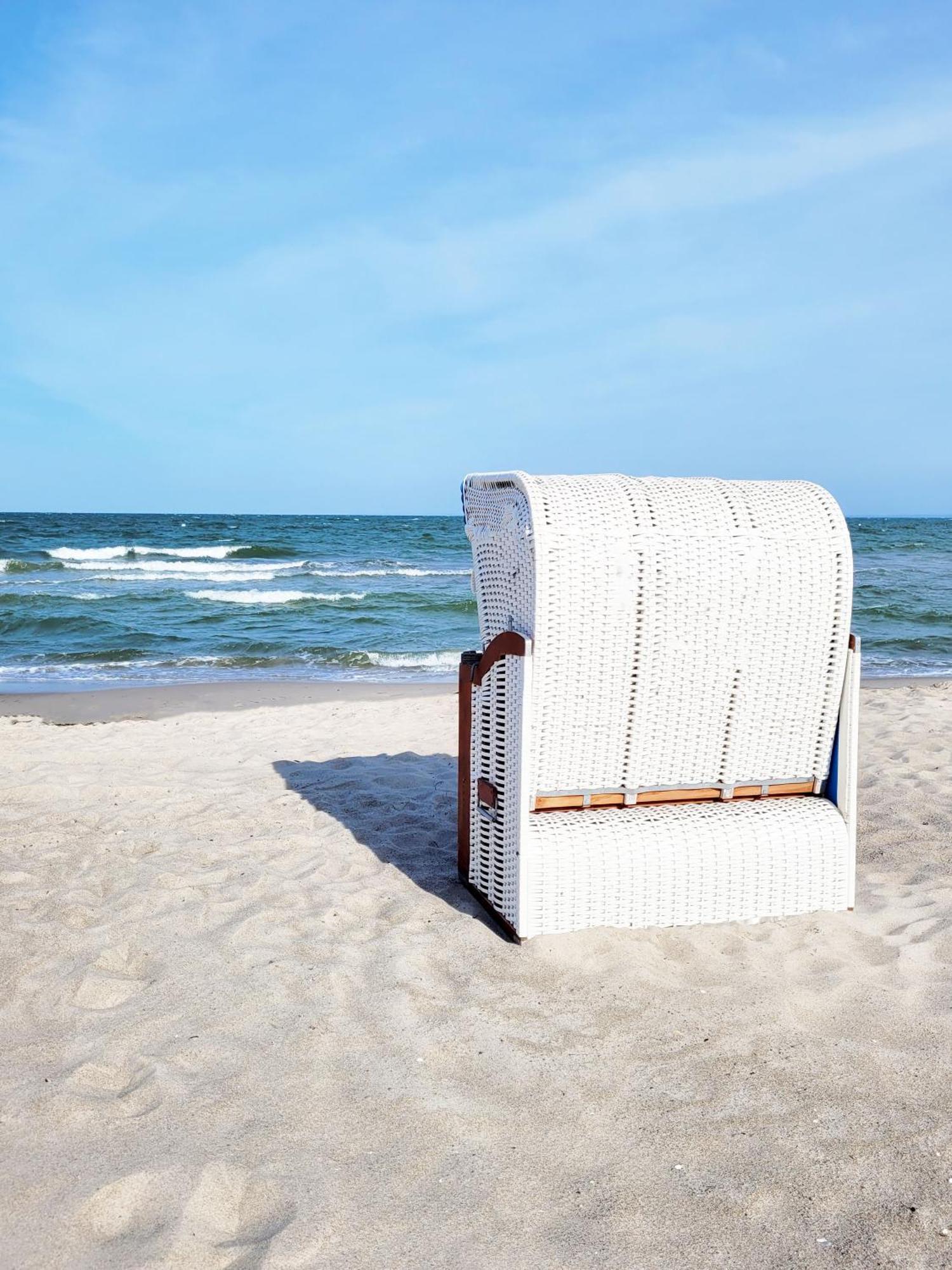 Hochwertige Ferienwohnung Mit Sonnenterrasse & Gartenblick, Nur Wenige Gehminuten Zum Strand Scharbeutz Kültér fotó